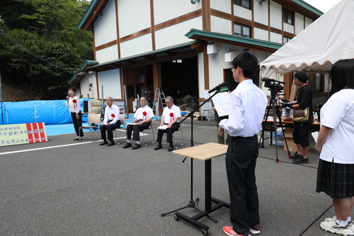 「大しめ縄撚り合わせ記念行事」の司会