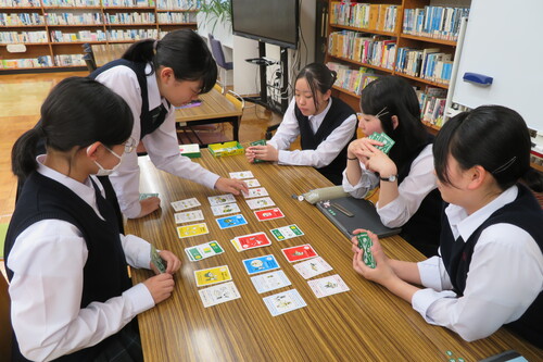 防災と救急についてシミュレーション研修しています